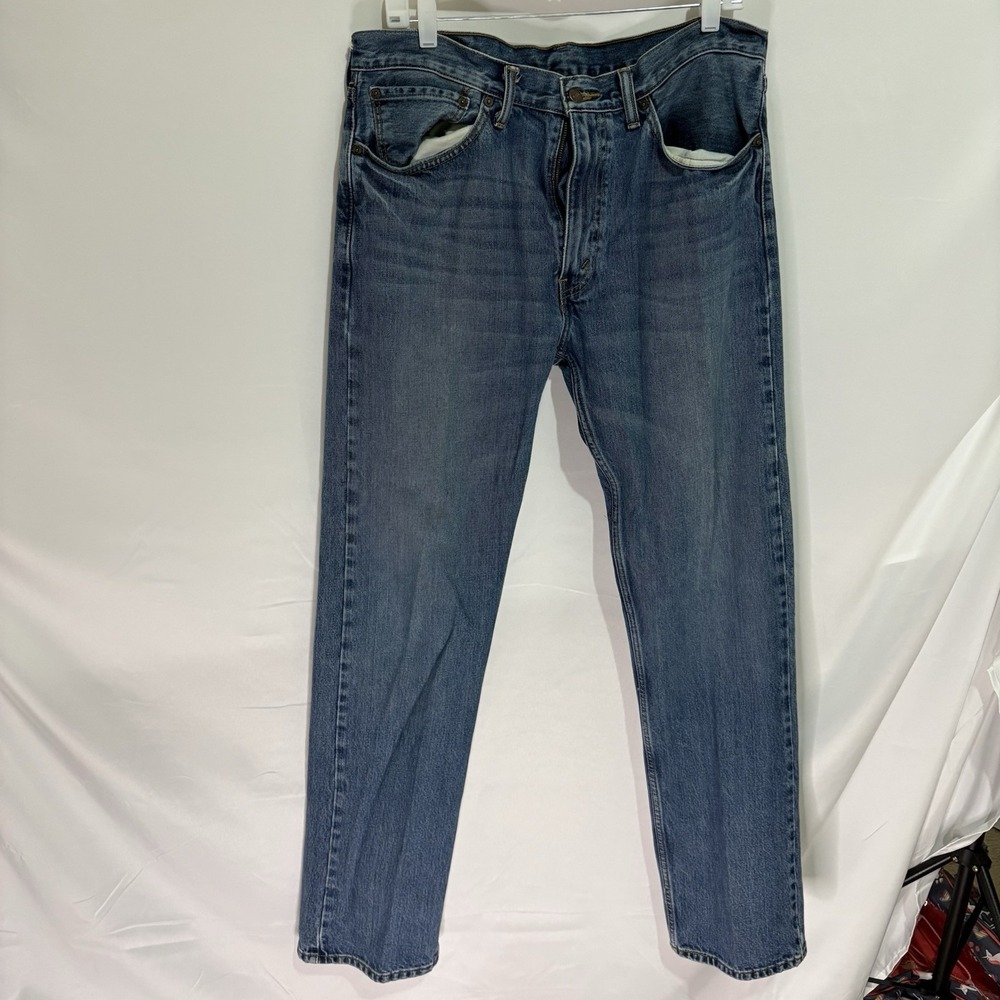 Levi’s Men’s Light Wash 505 Size 36x34 Upside Down Levi’s Tag